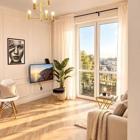 Old Town Heart - Metro Raclawicka Apartment *